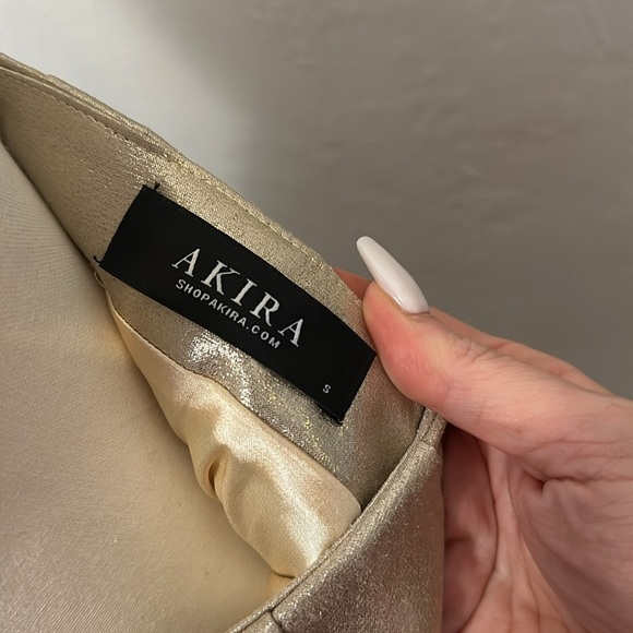 NWOT Akira Glittery Champagne Pleated Sexy Skirt Size Small - Picture 3 of 3